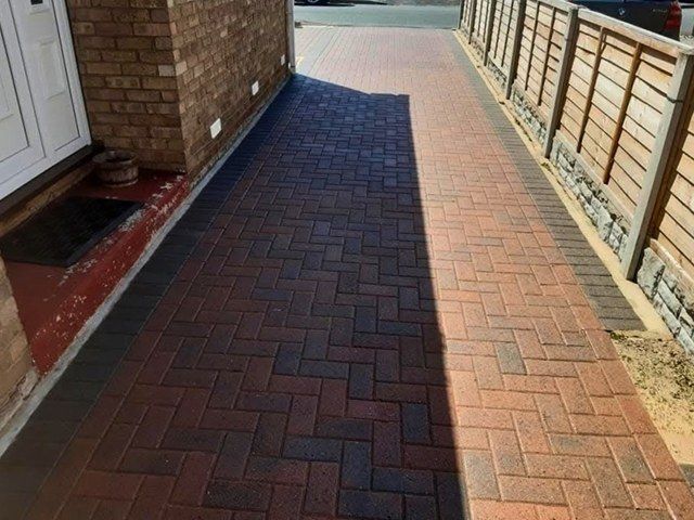 driveway-cleaning-11-kireth-ai