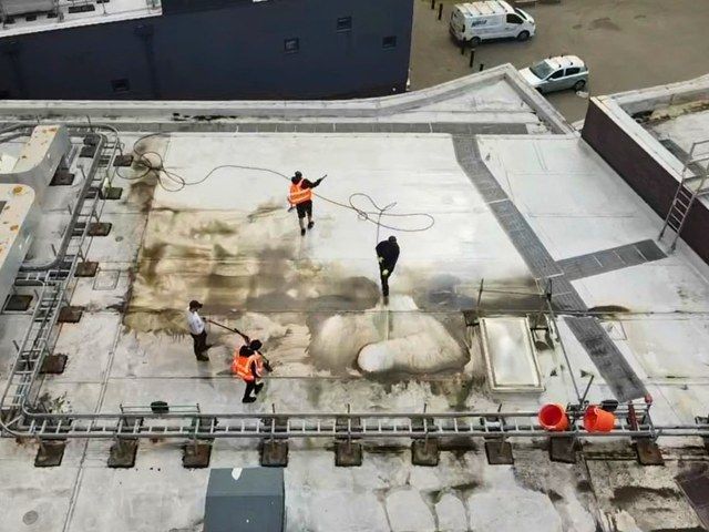 commercial-pressure-washing-9-kireth-ai