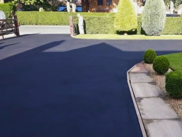 driveway-cleaning-7-kireth-ai