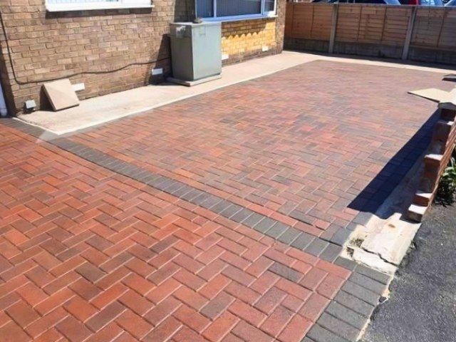 driveway-cleaning-9-kireth-ai